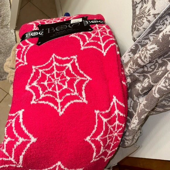 Halloween Pumpkin Pink White 50"x70" blanket - Picture 5 of 5